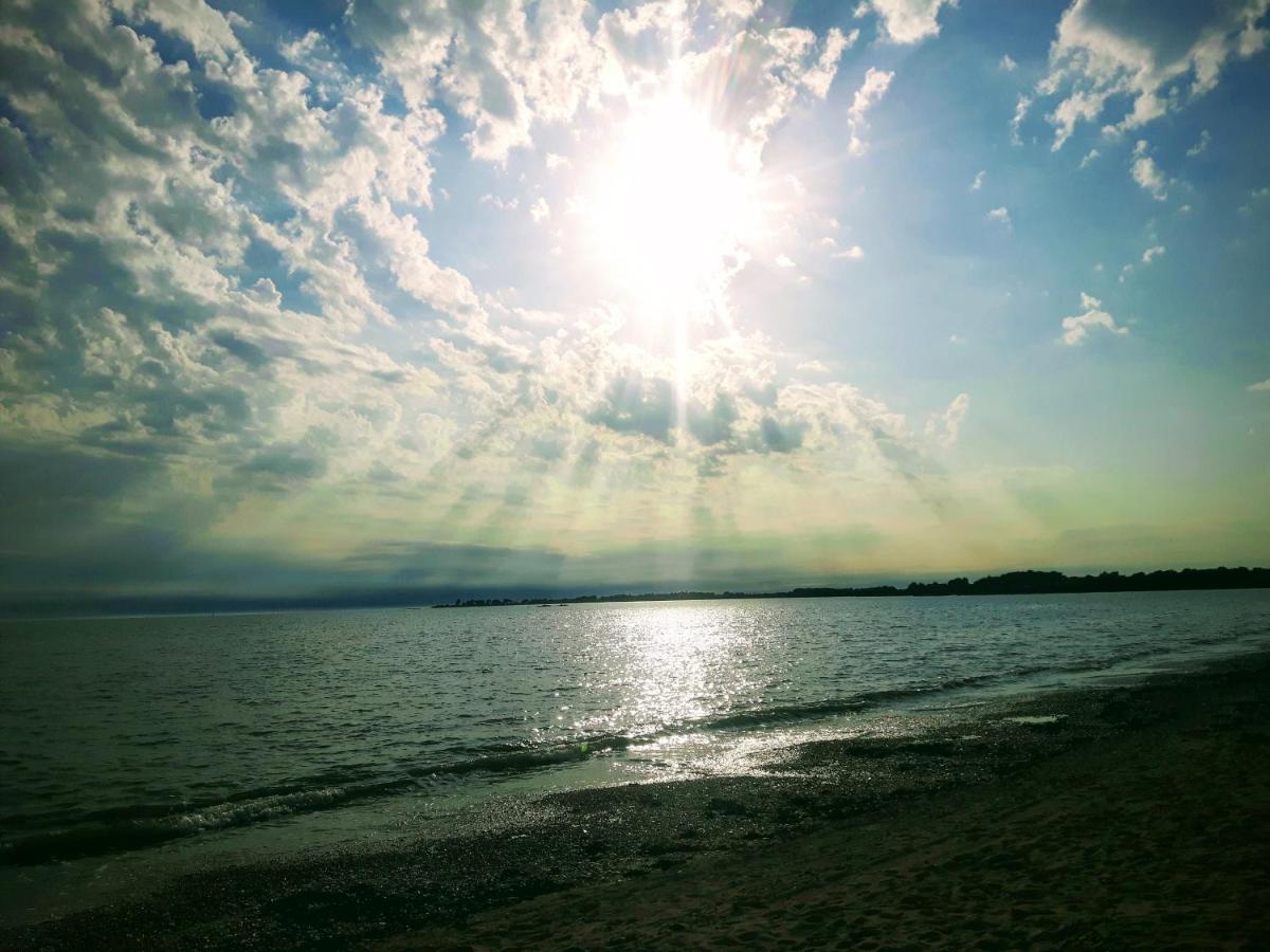 Ty Betahon - 200M De La Plage Ambon Exteriör bild